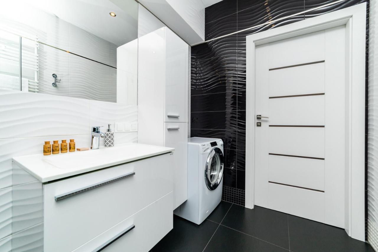 Palmowy - Neptun Park By Oneapartments Lägenhet Gdańsk