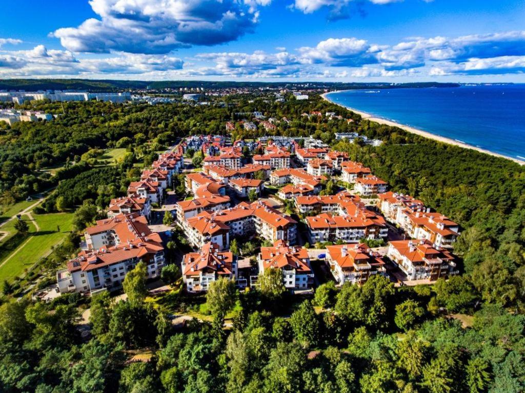 Lägenhet Palmowy - Neptun Park By Oneapartments *